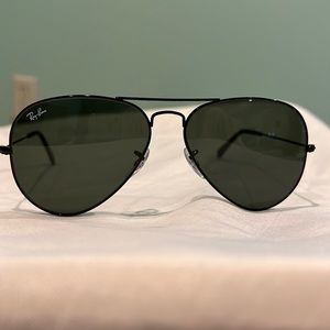 RAY-BAN sunglasses